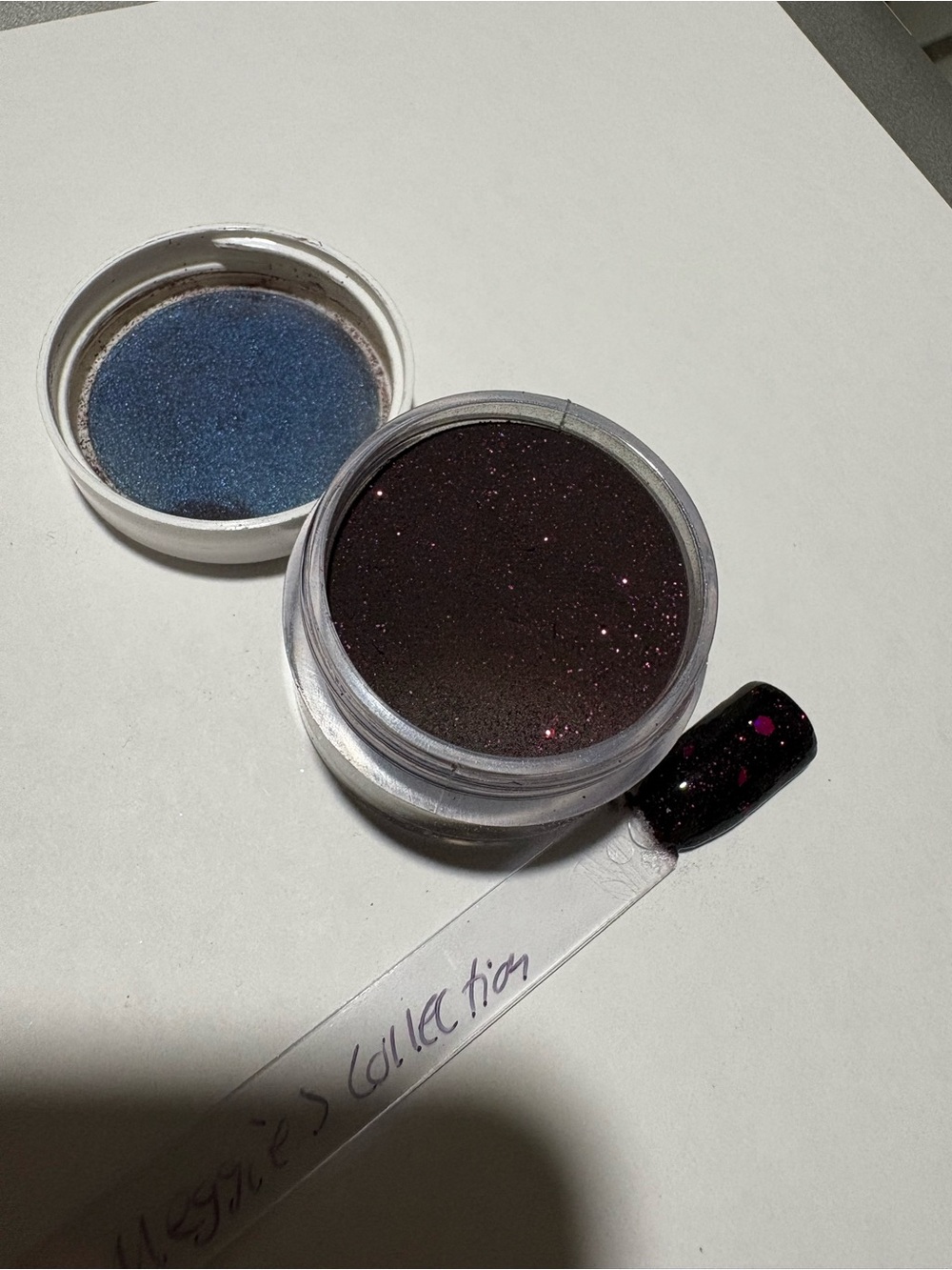 Peppi Gel Meggie’s Collection black glittery dip nail powder